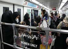 موسوی چلک: ورود مردان به واگن متروی زنان نوعی خشونت است
