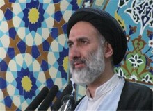 ادعای عجیب امام جمعه شهرکرد: قرآن کریم، قانون اساسی است