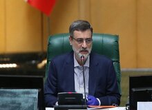 انتقاد شدید نامزد انتخابات ریاست جمهوری به ظریف از تریبون مجلس/ قاضی زاده هاشمی: کسی که مبانی نظام را قبول ندارد چگونه می تواند رئیس تیم مذاکره کننده ما باشد؟