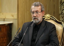 حضور لاریجانی در مراسم هفتمین روز درگذشت کشته شدگان زلزله کرمانشاه