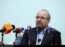کنایه قالیباف به احمدی نژاد و روحانی/ تحریم کاغذپاره نیست و اثر سوء بر اقتصاد دارد/  آن‌قدر گرانی فشار آورده که مردم بیکاری را فراموش کردند