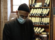 بازدید نماینده مردم تهران از کتابخانه مجلس شورای اسلامی/ میرسلیم: رئیس کتابخانه برای تأمین منابع، لازم است حتماً با آقای قالیباف مکاتبات جدّی صورت بدهد