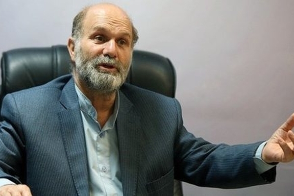علیزاده طباطبایی، وکیل دادگستری: تهیه‌کنندگان طرح نفوذ، عین قانون کره شمالی را در ارتباط با دستگاه امنیتی ترجمه کردند و به عنوان طرح ارائه داده‌اند/ طبق این طرح هرکس بخواهد با فساد دورزنندگان تحریم مقابله کند، مجرم محسوب می‌شود