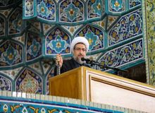 امام جمعه تبریز: مکانیسم ماشه تاثیری در اراده ملت ایران ندارد