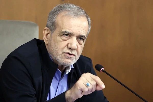 پزشکیان در جلسه شورای عالی فضای مجازی: ادامه فیلترینگ با توجه به ایجاد نارضایتی‌های عدیده برای مردم قابل قبول نیست