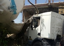 واژگونی تانکر حمل بنزین زیر پل ستارخان