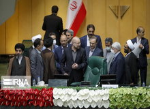 ملانصرالدین هم مثل نمایندگان مجلس یازدهم اول تیر را پرتاب می‌کرد، بعد دور آن دایره می کشید!