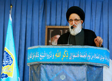 امام جمعه کرج: برخی با عوض کردن جای شهید و جلاد کاری می کنند که مردم مسیر درست را انتخاب نکنند