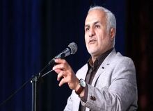 حسن عباسی: ریشه سلبریتی گرایی فریب خورده را در این مملکت می‌زنیم/ سلام فرمانده نشان داد که اسلام به نتیجه رسیده است