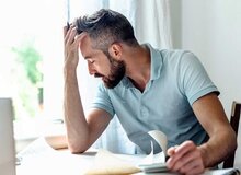 نشانه های افسردگی در افراد مختلف چگونه است؟
