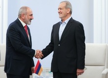 دیدار خصوصی رییس جمهور ایران و نخست وزیر ارمنستان