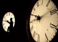 پایان احتمالی تغییر ساعت در اروپا؛ آیا جلو کشیدن ساعت باعث صرفه‌جویی در انرژی می‌شود؟