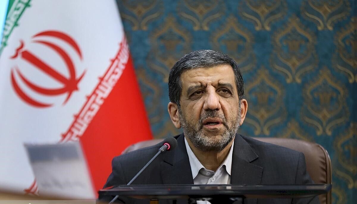 واکنش ضرغامی به رخدادهای اخیر در دانشگاه‌ها؛ به بازگشت این بچه‌ها عمیقا معتقدم/ حساب اقلیت مزدور و تروریست از اینها جداست + عکس