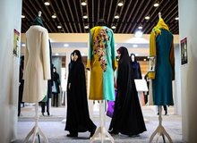 ارگان رسانه ای نزدیک به سپاه: محجبه‌ها «به سختی» می‌توانند، شلوار بدون‌پارگی و مانتوی‌بلند پیدا کنند