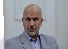 فرشاد مومنی: در بودجه ۱۴۰۱ از ثروتمندهایی که مانند زالو به جان اقتصاد افتاده‌اند مالیات نمی گیرند/ در مسأله بورس مردم فریب خوردند/ تا شیوه حکمرانـــی تغییر نکند، ایران روی آرامش را نخواهد دید