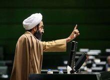 نقدعلی: لازم است یک قرارگاه جنگ اقتصادی تشکیل شود
