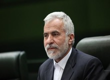 عوض حیدرپور: وزیر بهداشت چرا موضوع واکسیناسیون عمومی را با «دهه فجر» قاطی می کند؟/ به واردات ۴۰ میلیون دز واکسن کرونا تا پایان شهریور خوشبین نیستم/ آقای رئیسی بهتر است لقمه‌های سنگین برندارد