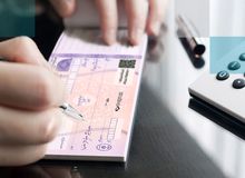 شرط جدید ارائه دسته چک اعلام شد