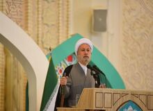 نماینده ولی فقیه در استان فارس: در رسانه‌های رسمی، غیررسمی و مجازی طوری کار کرده اند که انگار در شیراز یک متدین قدم نمی‌زند/ جریان‌سازی رسانه‌ای و تبلیغی دست متدینین باشد