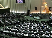 انتقاد عکاس روزنامه اعتماد از برخوردهای مطهری و علی جنتی با او