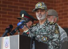 فرمانده ارتش: کوچکترین پرنده دشمن را در آسمان ایران منهدم می‌کنیم/ هیچ ابرقدرتی فکر حمله نظامی به ایران را هم نمی کند