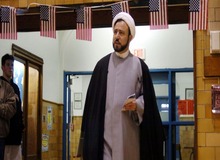 یدیعوت آحارونت: یک روحانی شیعه که حامی حزب الله و سردار سلیمانی بوده، مهمان ویژه مراسم تحلیف ترامپ است / او برای نخستین بار در کنار یک کشیش و خاخام برای ترامپ دعا خواهد کرد