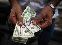 قیمت دلار در مرکز مبادلات اقتصادی ۴۱ هزار و ۴۱۴ تومان رسید