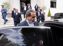 وال استریت ژورنال: احتمال زیادی دارد که ایران در اواخر مرداد نوعی از گفت‌و‌گو با آمریکا را از سر بگیرد